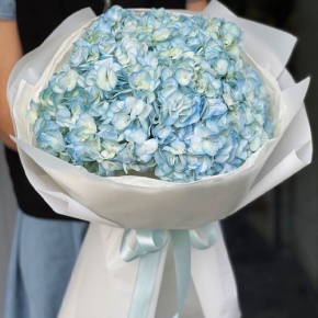 Букет из 5 голубых гортензий в Подольске