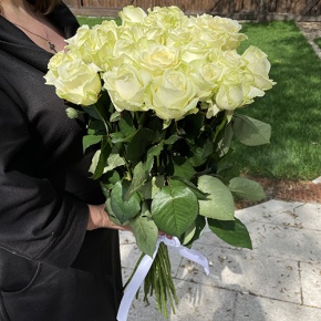 Букет из 21 белой розы (70 см) в Подольске