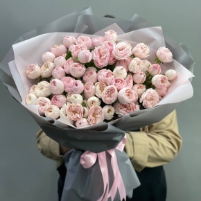 Букет из 25 кустовых роз Мэнсфилд Парк (60 см) в Подольске