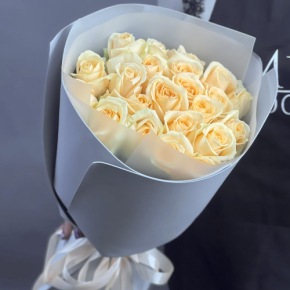 Букет из 25 роз Аваланж (50 см) в Подольске