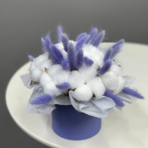 Композиция в шляпной коробке мини из хлопка и лагуруса в Подольске