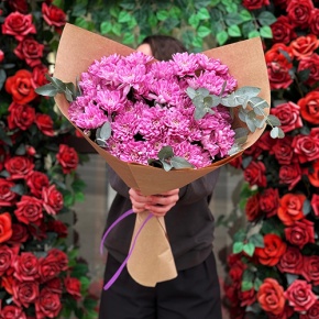 Букет  "Гармония" из 7 хризантем с эвкалиптом в Подольске