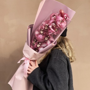 Букет из розовой орхидеи в Подольске