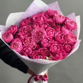 Букет из 11 кустовых пионовидных роз Джульетта в Подольске