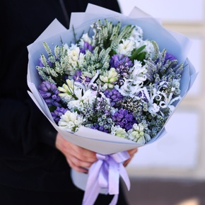 Букет "Алиби" из гиацинтов, вероники, нерине в Подольске