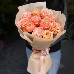 Букет из 11 пионовидных роз Эквадор сорта Кахала (60см) в Подольске