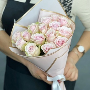Букет из 15 пудровых роз Кения (40 см) в Подольске