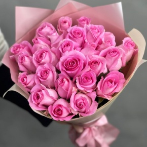 Букет из 25 розовых роз кения (40 см) в Подольске