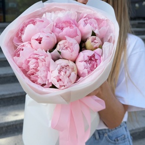 Букет из 11 нежных пионов Пилов Толк в Подольске