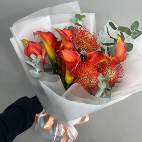 Букет "Империал" из калл, лейко и эвкалипта в Подольске