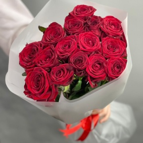 Букетик из 15 красных роз (60 см) в Подольске