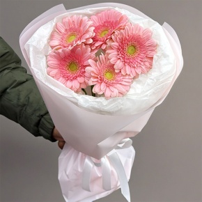 Букет из 5 розовых гербер мини в Подольске