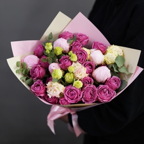 Букет "Бульвар" из пионов Пилов Толк, эустом и пионовидных роз в Подольске