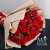 Букет 15 кустовых красных роз в Подольске Букет 15 кустовых красных роз в Подольске