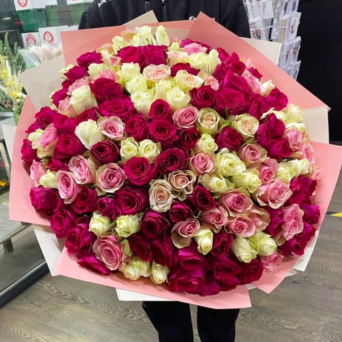 Букет 151 роза ягодный микс (40 см) в Подольске